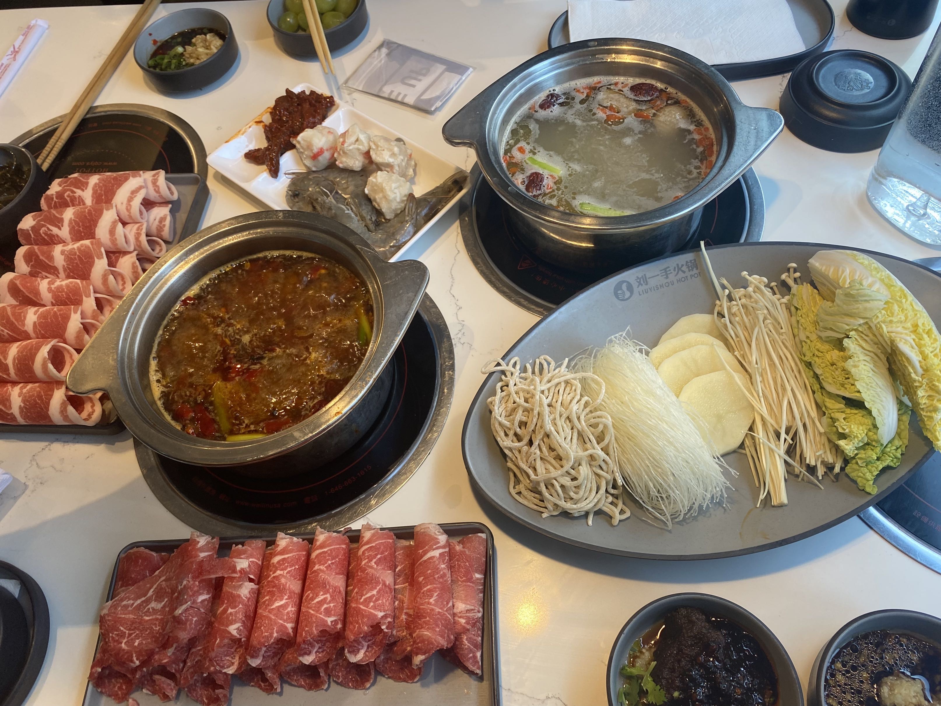 Liuyishou hotpot 풀샷