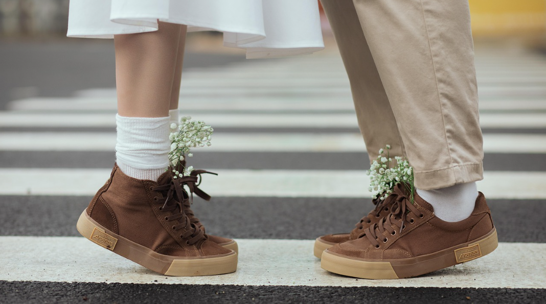 커플 늦캉스 관련 사진