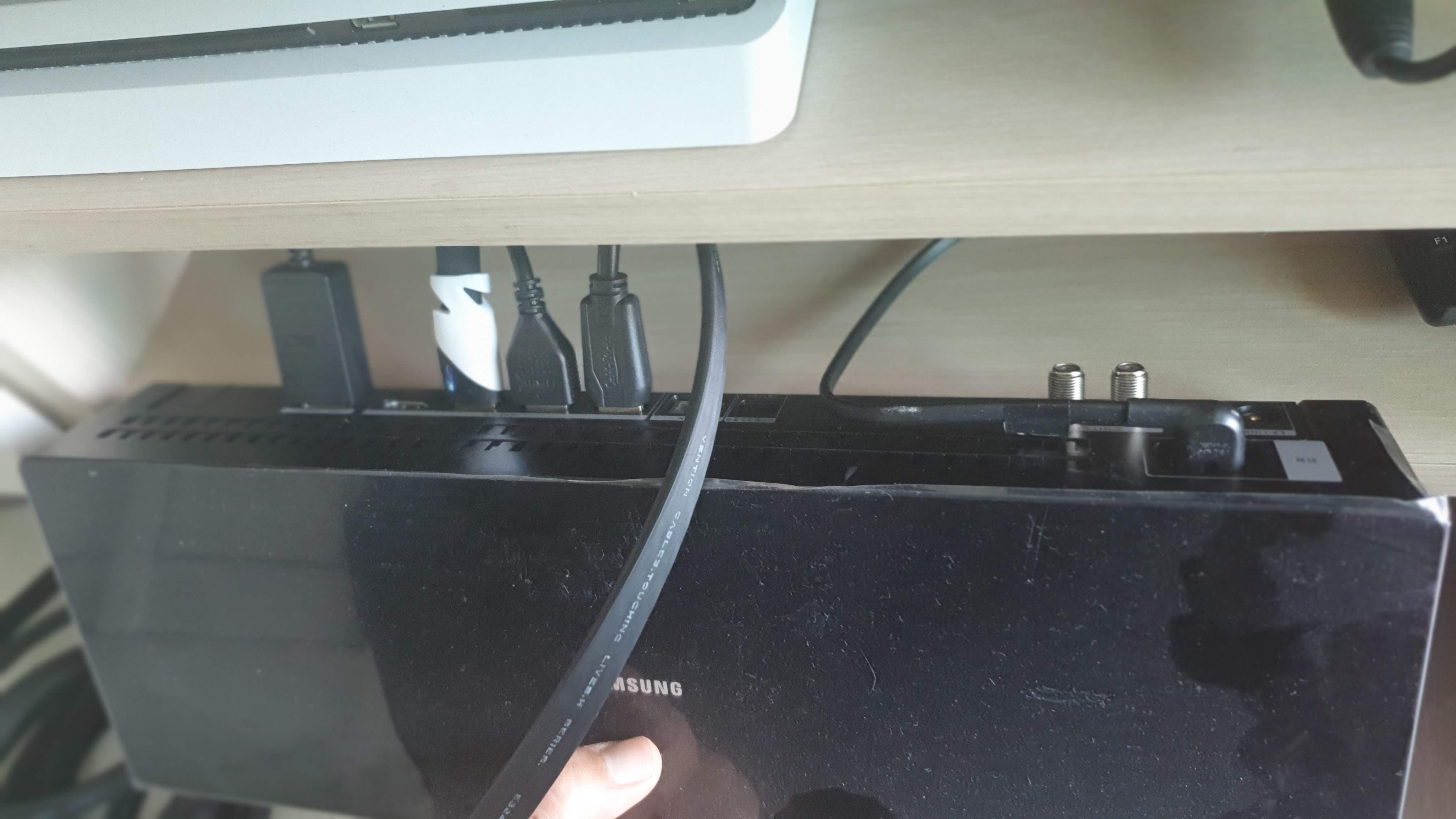 원커넥트 박스 뒷면모습