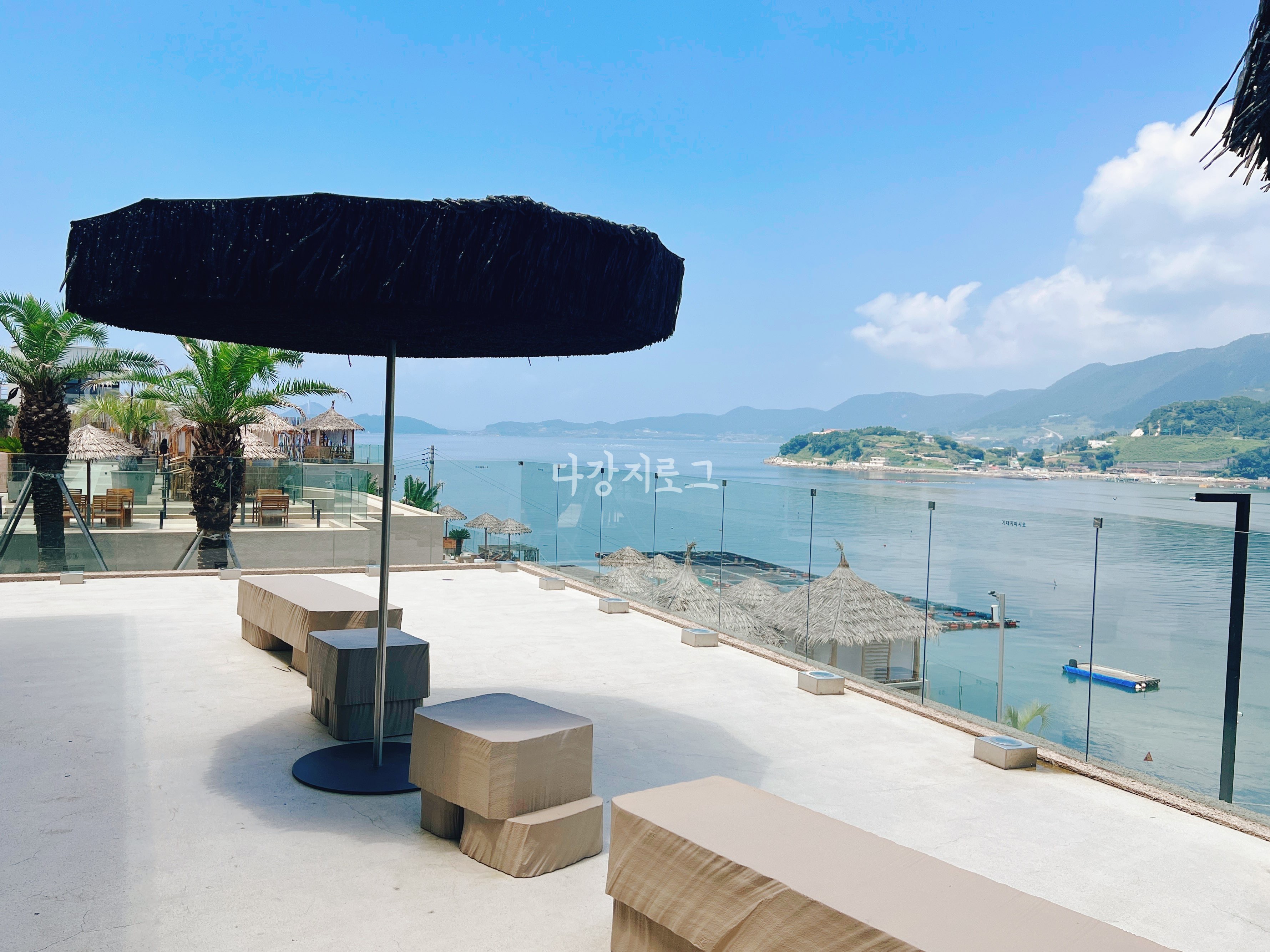 여수 화정면 백야대교 카페