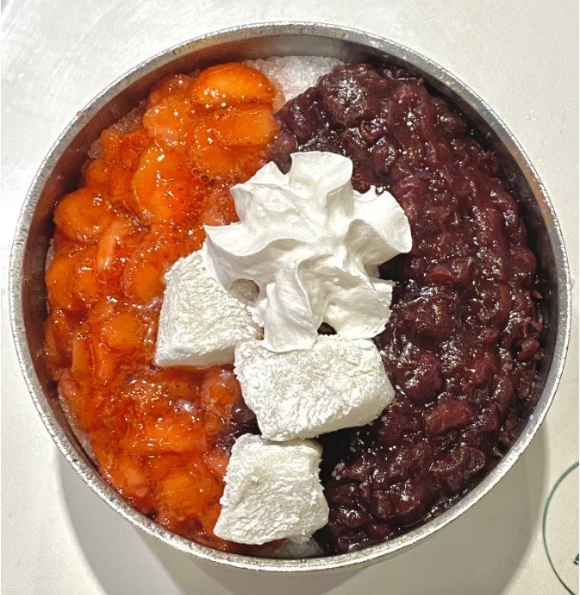 최근 온라인 커뮤니티, 사회관계망서비스(SNS) 등에서 성심당이 최저 6000원대 저렴한 가격으로 판매하고 있는 빙수 제품이 화제가 되고 있다. 사진은 온라인에 공유된 성심당 빙수 사진. [사진=온라인 커뮤니티]