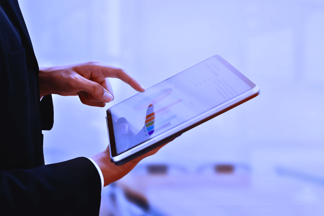 광고 수익을 확인하기 위해 그래프 분석중