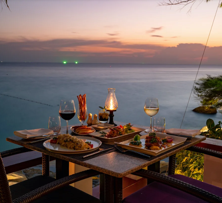 맘 트리스 키친 레스토랑과 전망