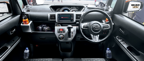 일본 차량 내부가 좌우가 반대로 되어있는 모습