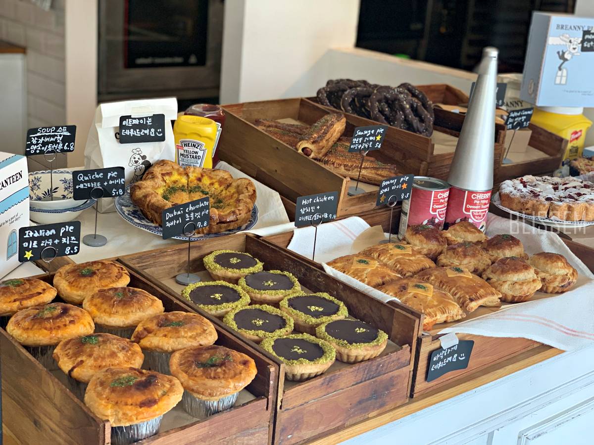 더현대팝업-브레니파이칸틴-용리단길카페-용리단길맛집-용산카페추천-용산맛집-핫한카페-파이맛집-과일케이크