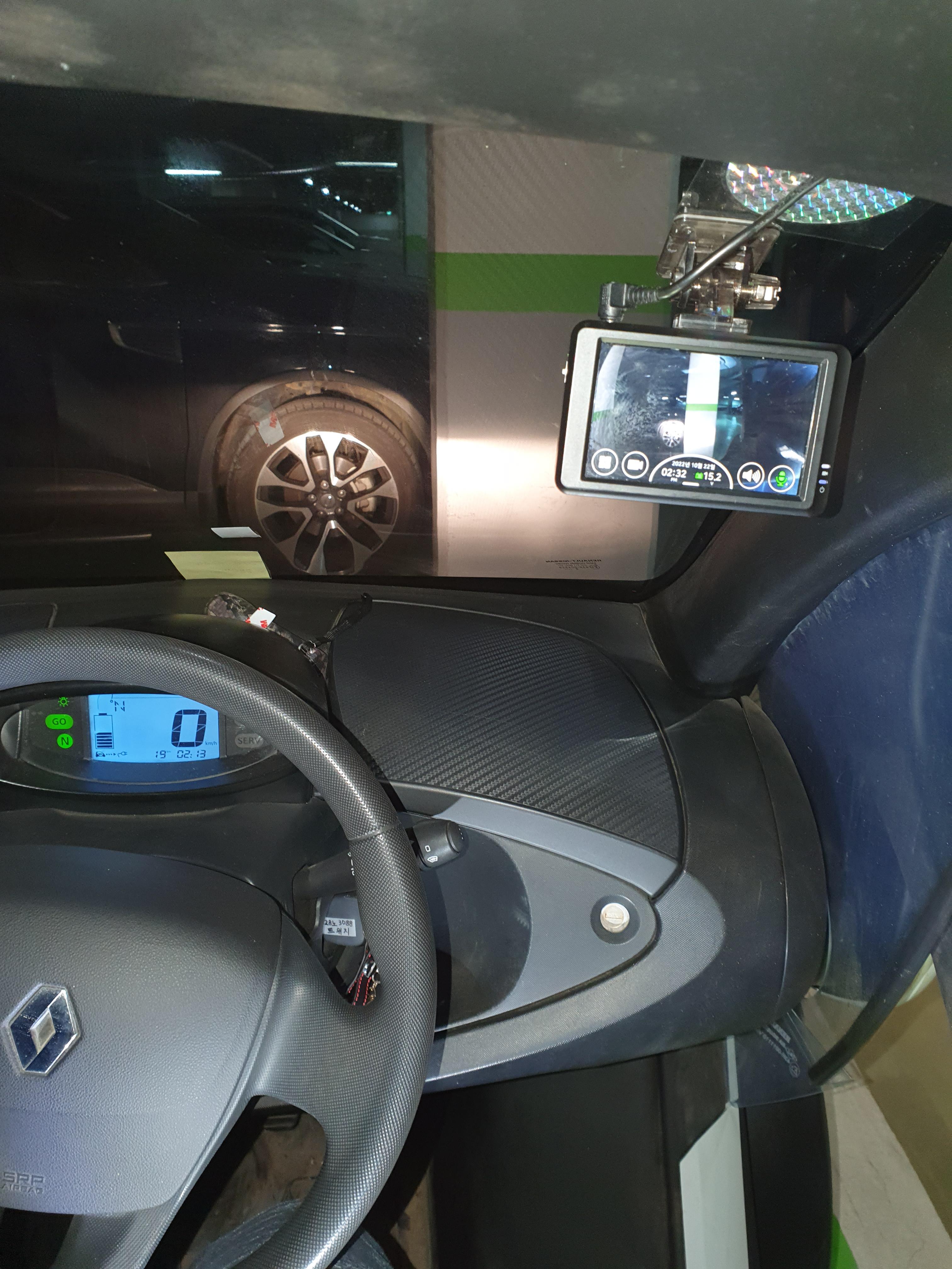 LX 20000 1채널만 설치 완료. 위치는 왼쪽에다가 설치하세요. 사진상은 오른쪽이지만.. 왼쪽에 결국 왼쪽에 설치함.