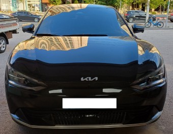 기아 EV6 전면 이미지