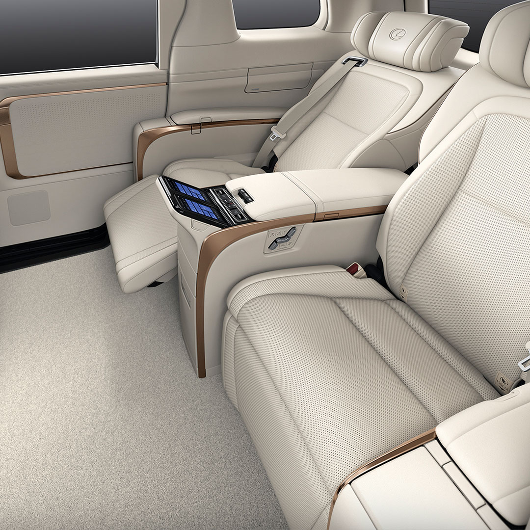 럭셔리 하이브리드 미니밴 렉서스 LM 500h 하반기 국내 출시 예정 가격