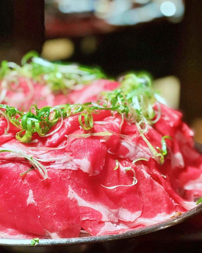 생생정보 신촌 연희동 냄비 위 화려하게 피어난 꽃샤부샤부 맛집