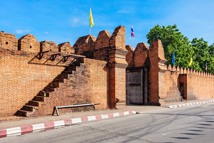 타페 게이트(Pratu Tha Phae)