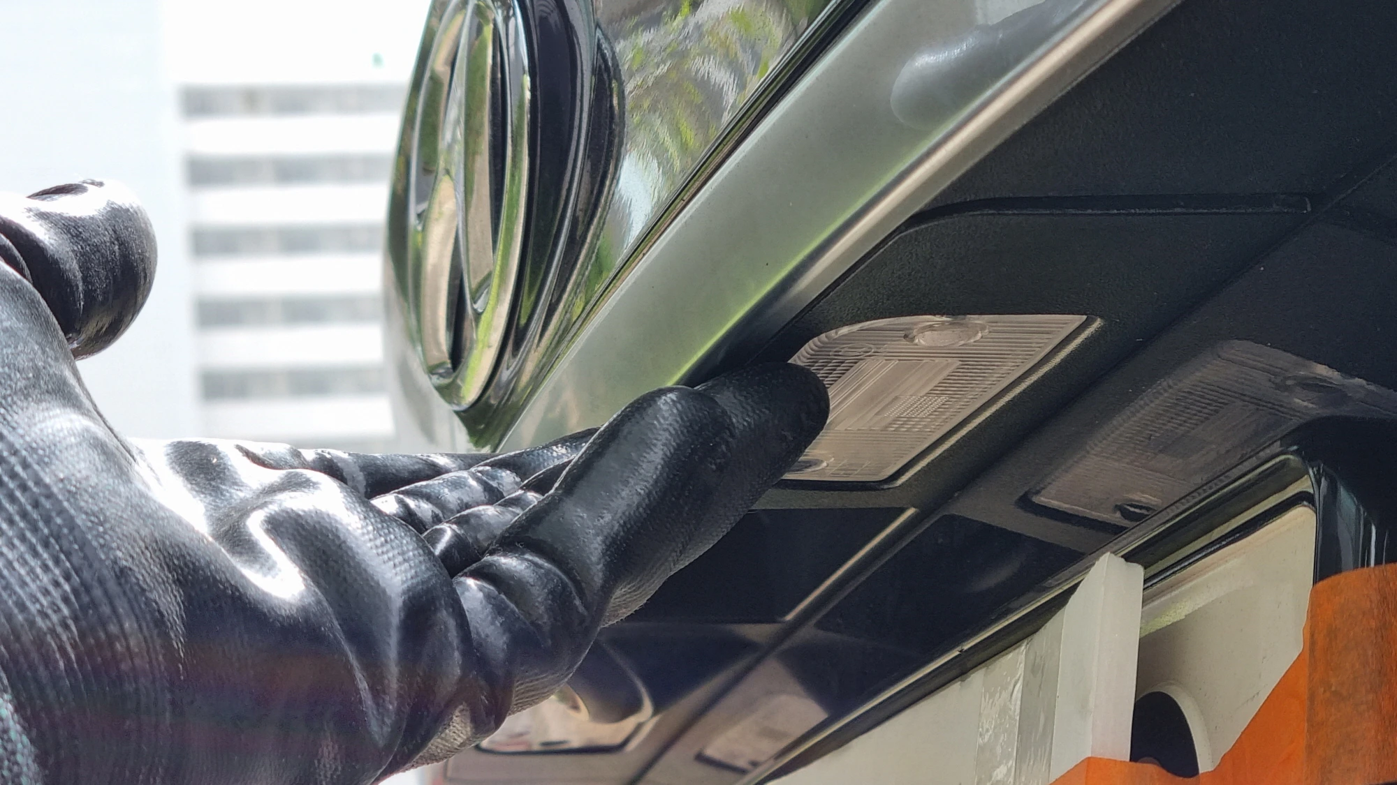 번호판 등 램프 교체 완료 모습