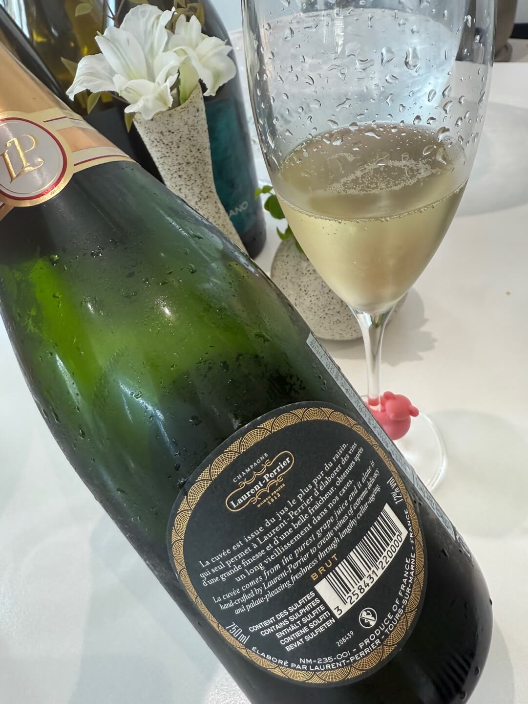 Laurent-Perrier La Cuvée Brut, Champagne๏ฝ๋ก๋-ํ๋ฆฌ์ ๋ผ ๋๋ฒ ๋ธ๋คผ, ์นํ๋ด