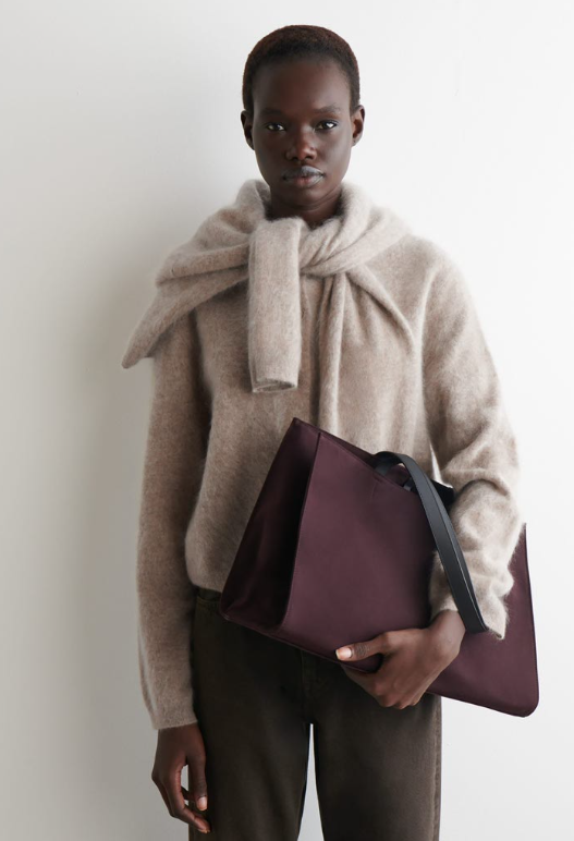 COS 코스 2025 블랙프라이데이 세일 정보ㅣ기간∙할인정보∙인기 아우터∙가방