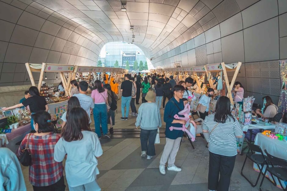 서울 봄 가볼만한곳 DDP 봄축제 디자인 테마파크