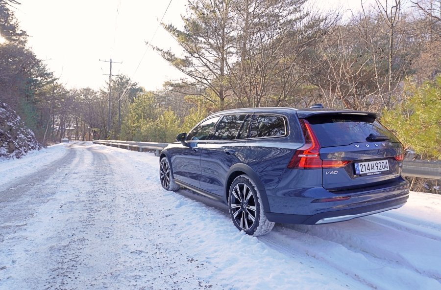 볼보 V60 크로스컨트리