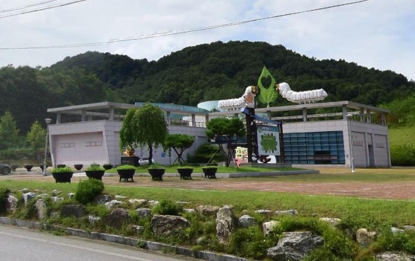 상주 가볼만한곳 베스트10. 상주 함창명주박물관 &amp; 나비생태원