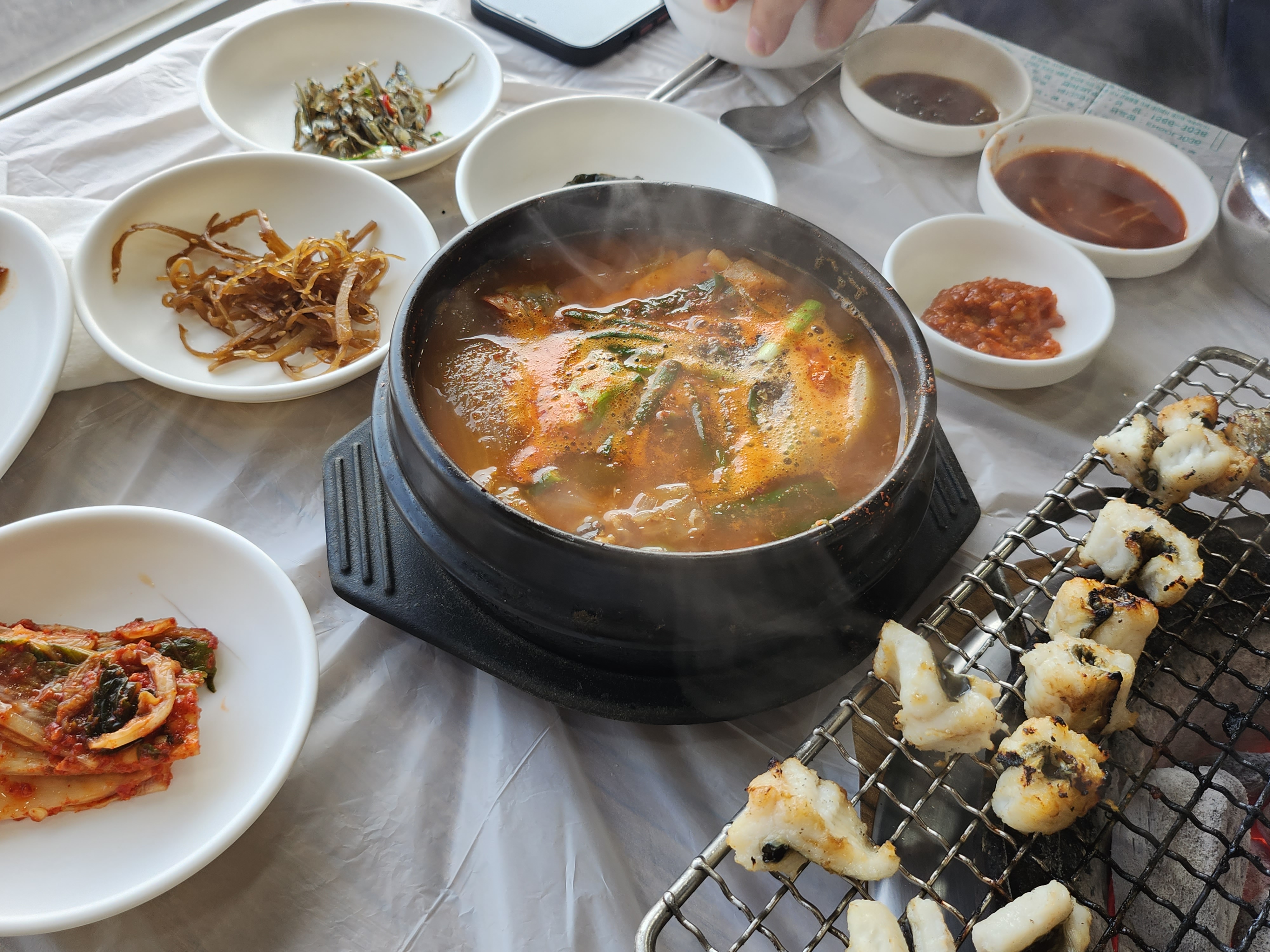 횟집-매운탕-구성