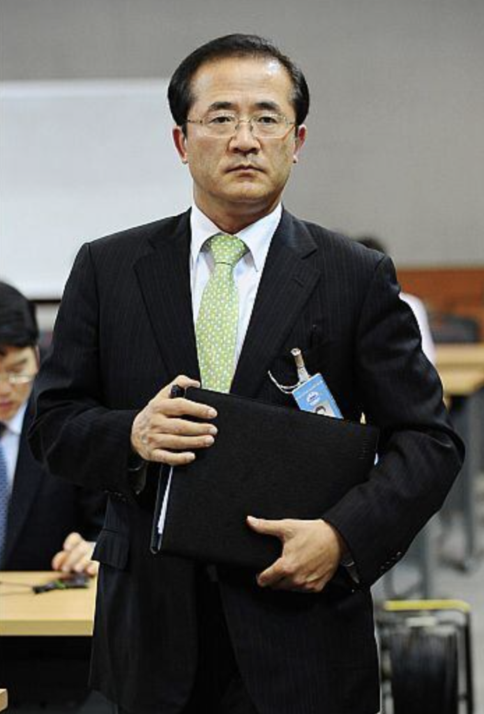 정치인 홍상표
