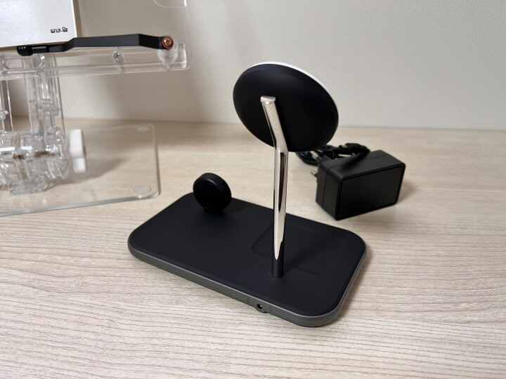 아이폰 충전부 후면