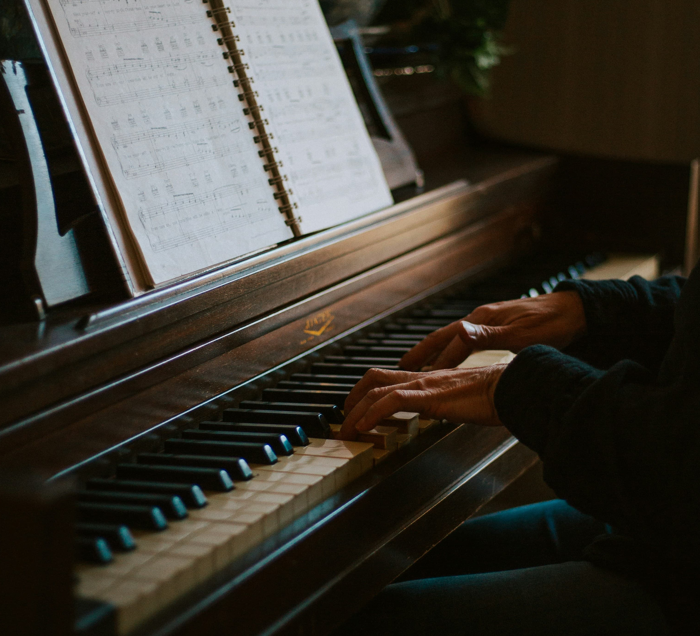 피아노 연주가 정신 건강에 미치는 긍정적 효과