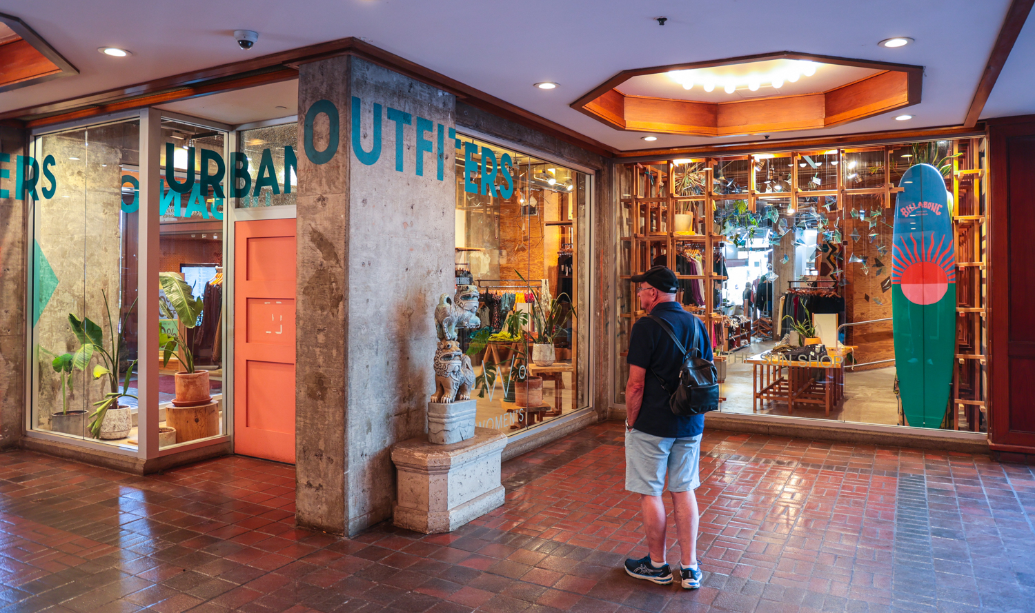 하와이 어반 아웃피터스