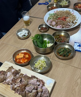 부산-냉채족발-특별한족발