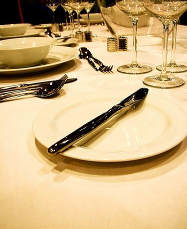 동서양 테이블 매너 중 식사 중 대화 예절과 피해야 할 말의 종류