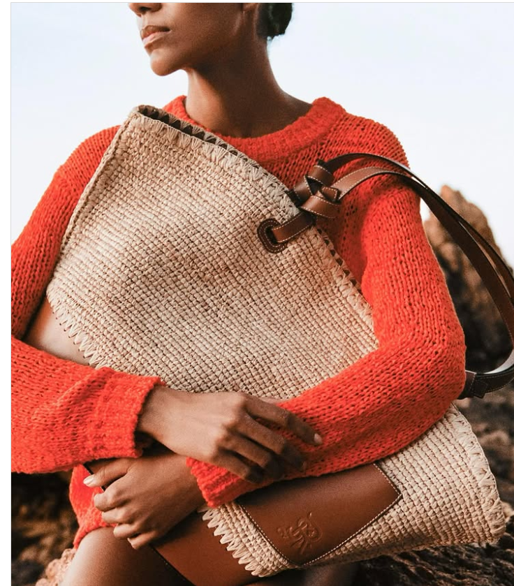 Staud × St. Regis, 여행을 닮은 여름 액세서리 캡슐