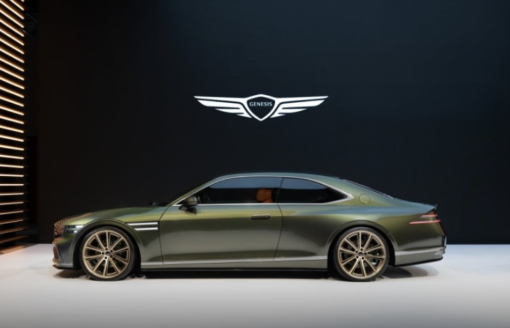 엑스 그란 쿠페 측면 사진