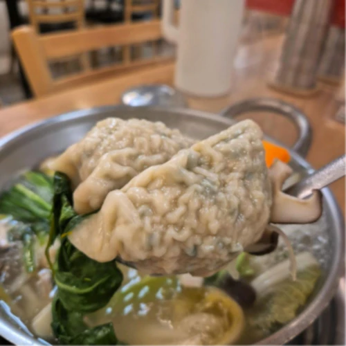 장사의 신 왕만두전골