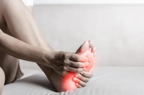 발바닥통증의 원인과 부위별 설명 병원 선택 정보