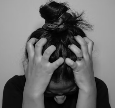 편두통 원인 증상 없애주는 간단한 습관 5가지