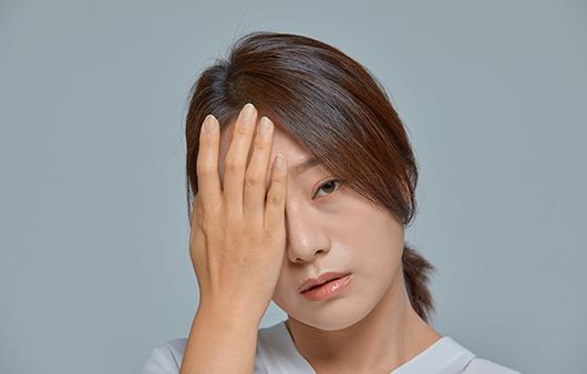 눈꺼풀이 붓는 이유