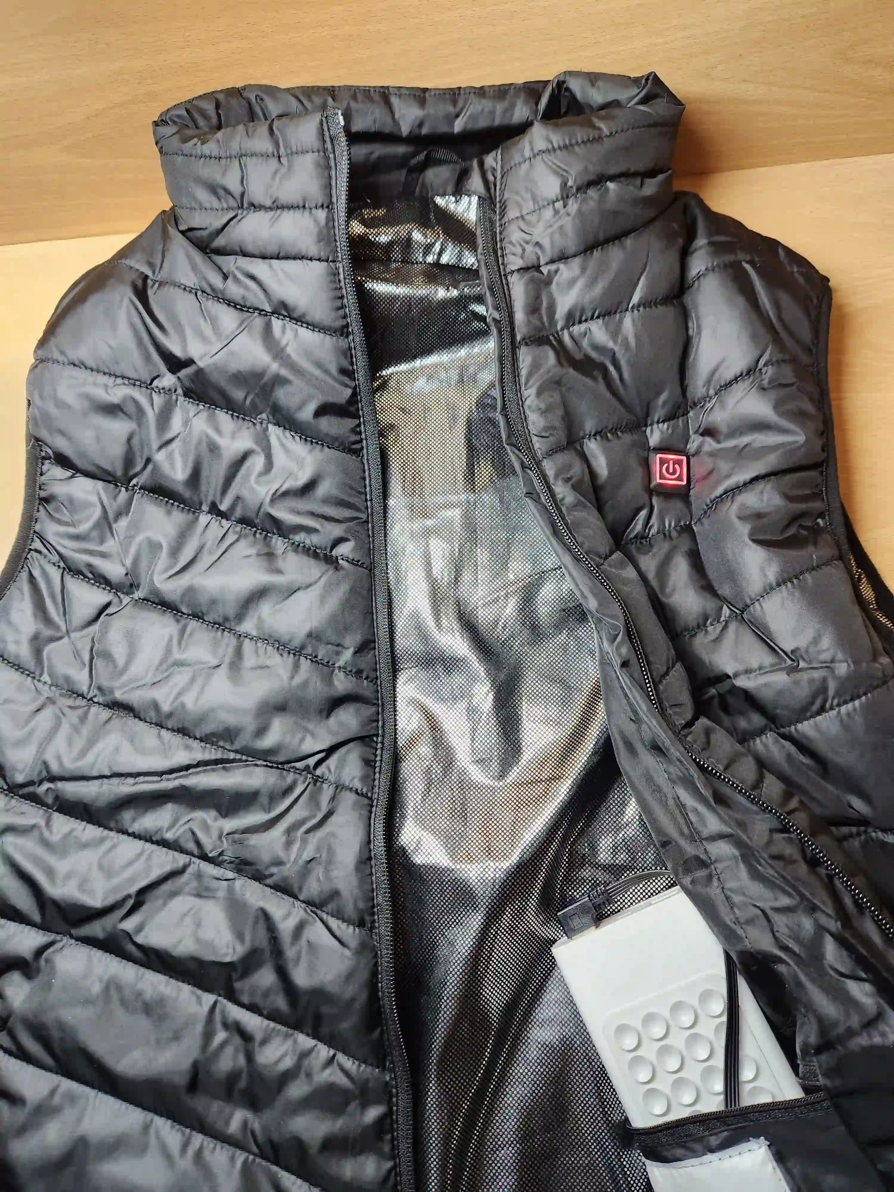 에쉬울프 발열조끼 내부 재질 사진