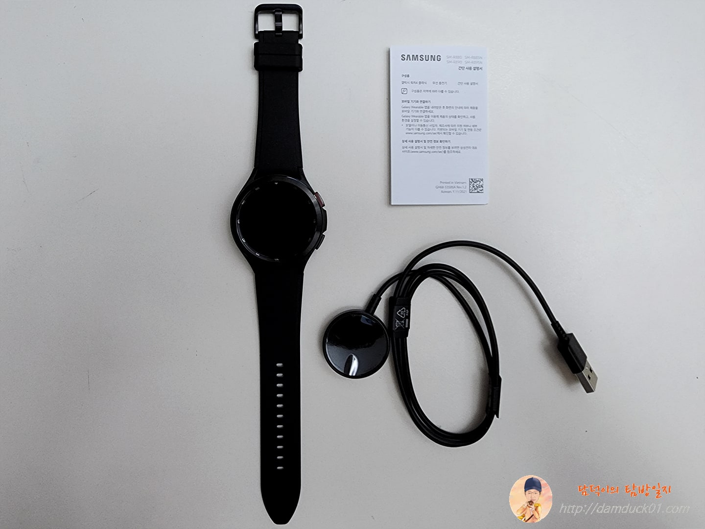 Galaxy Watch4 Classic 구성품