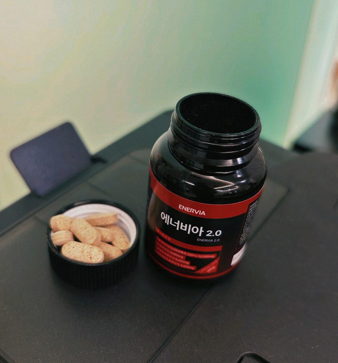 enervia tablets size comparison on palm
