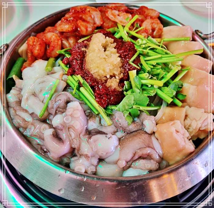 홍대입구 연남동 맛집 낙지, 대창, 새우, 낙대새 전골