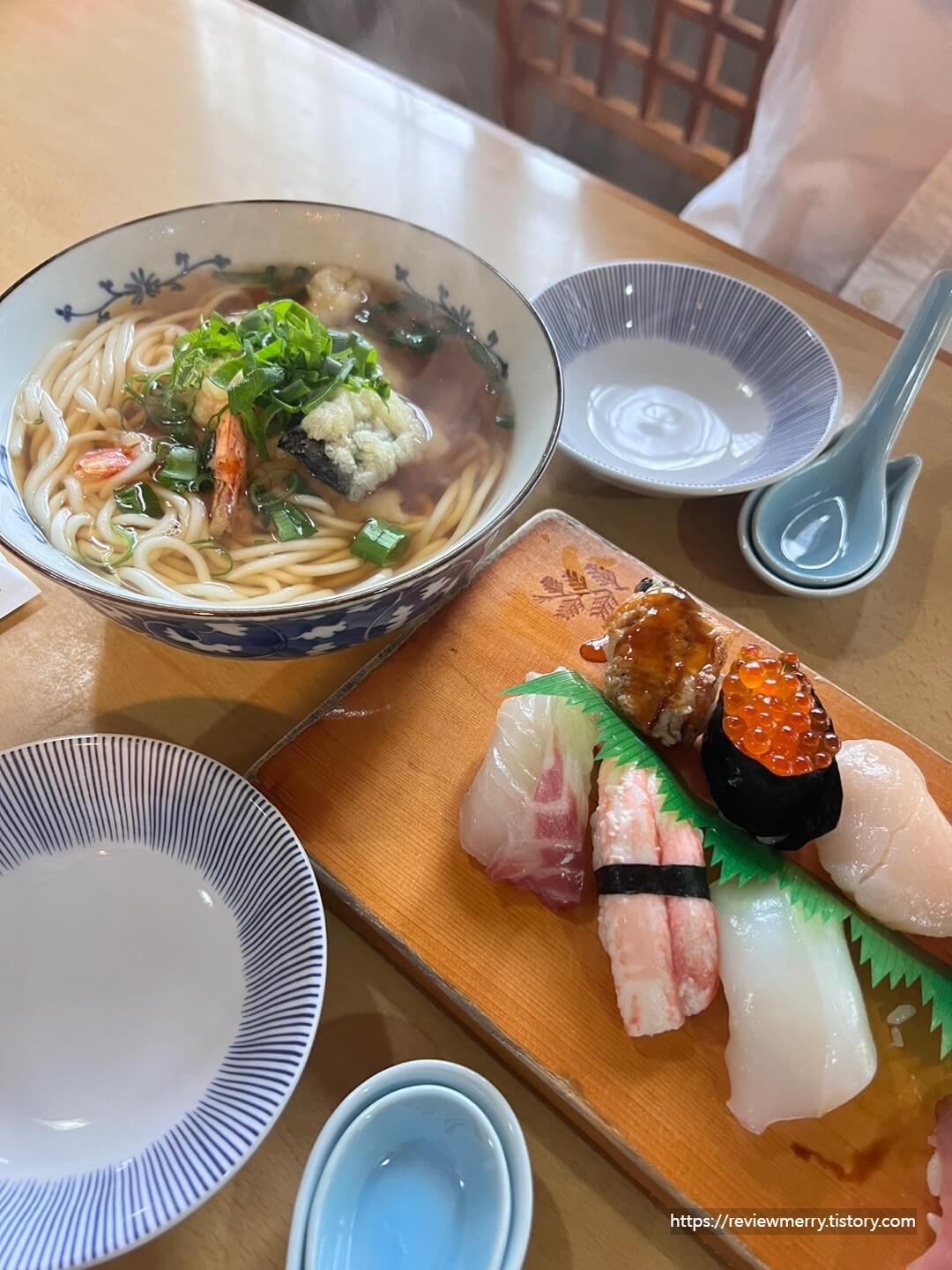 초밥&#44; 우동 사진