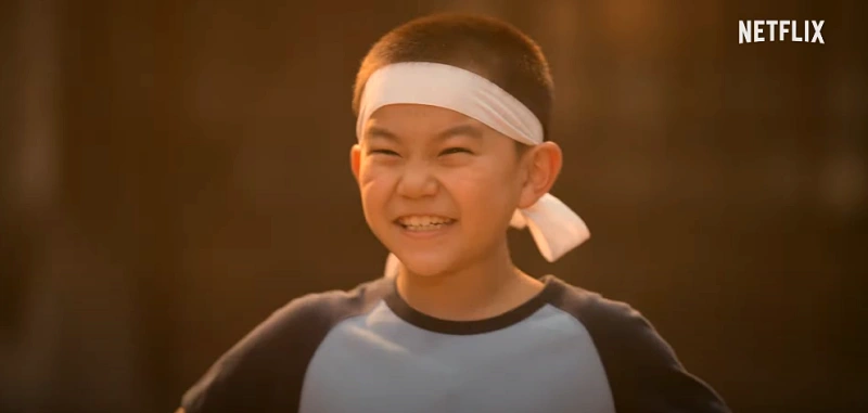 닌자의 집에서 짧은 스포츠 머리를 하고 있는 루쿠 역을 맡은 아역 배우 반카 텐타