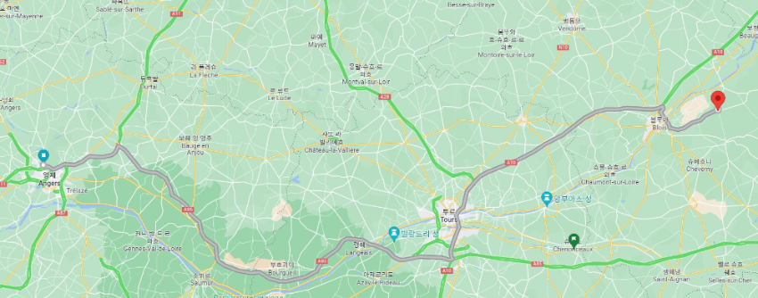 샹보르성 가는길