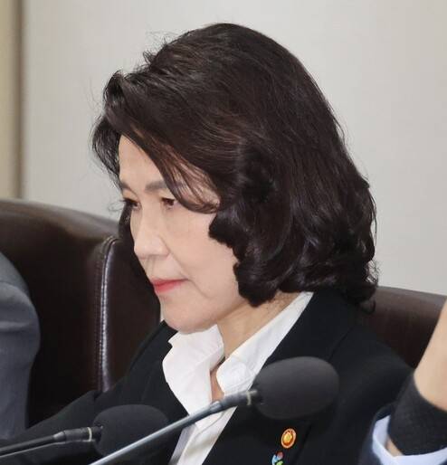 국무회의 참석하는 이진숙 방통위원장