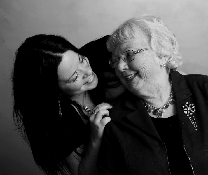 노화의 이면 젊음 예찬 문화의 그림자