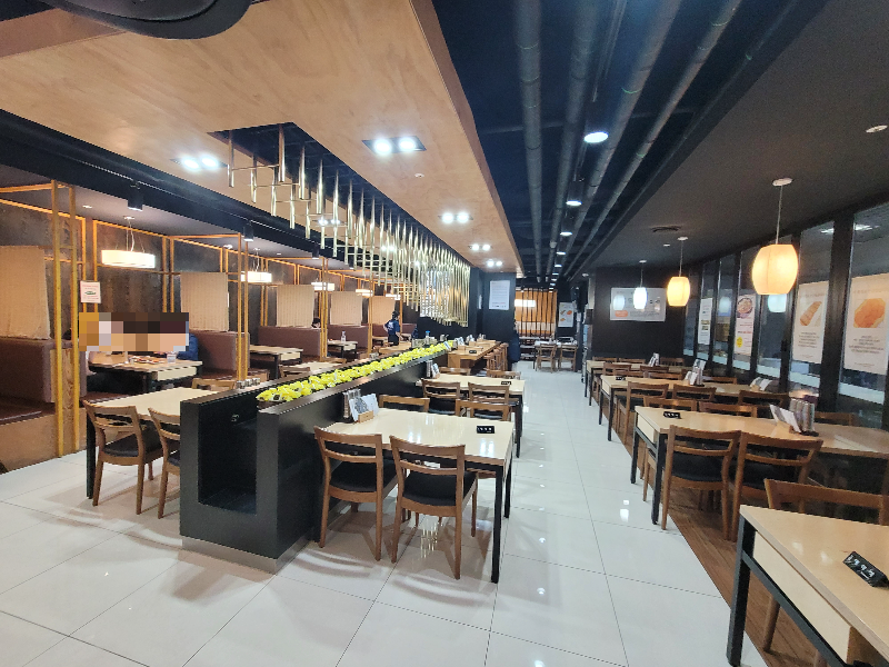 전주현대옥 상암DMC점 매장 내부