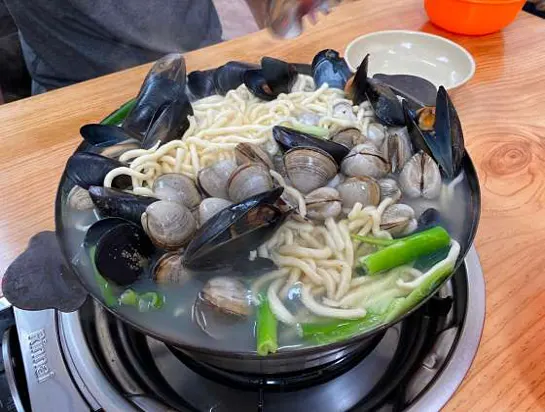 강경해물칼국수
