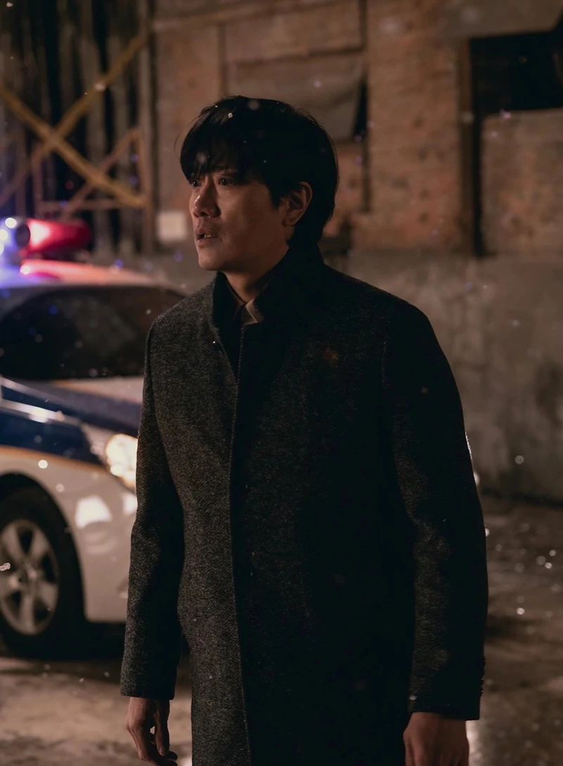 선산에서 최성준을 연기하는 박희순