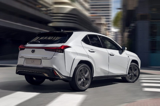 2024렉서스UX F 스포츠하이브리드 외부디자인