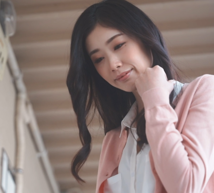 순수하고 수줍어 보이는 코마츠 안(An Komatsu)