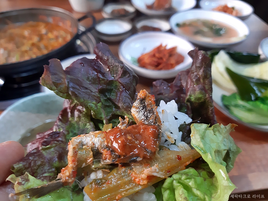 통영멸치쌈밥