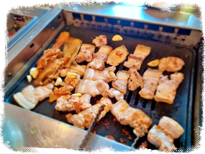 30년 노포 모둠 돼지구이 흙돼지 전문점 도톰한 삼겹살 추천 식당 충북 옥천 맛집
