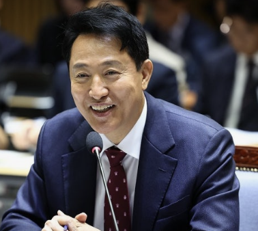 오세훈 서울시장 프로필 오세훈 김영선 연애편지 임기 명태균 카톡 부인 지지율